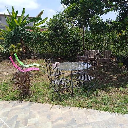 Zannanna Delair Casa de hóspedes Sainte-Anne  Exterior foto