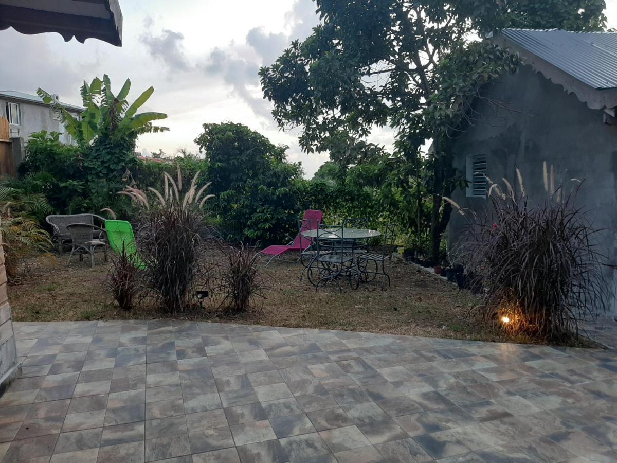 Zannanna Delair Casa de hóspedes Sainte-Anne  Exterior foto
